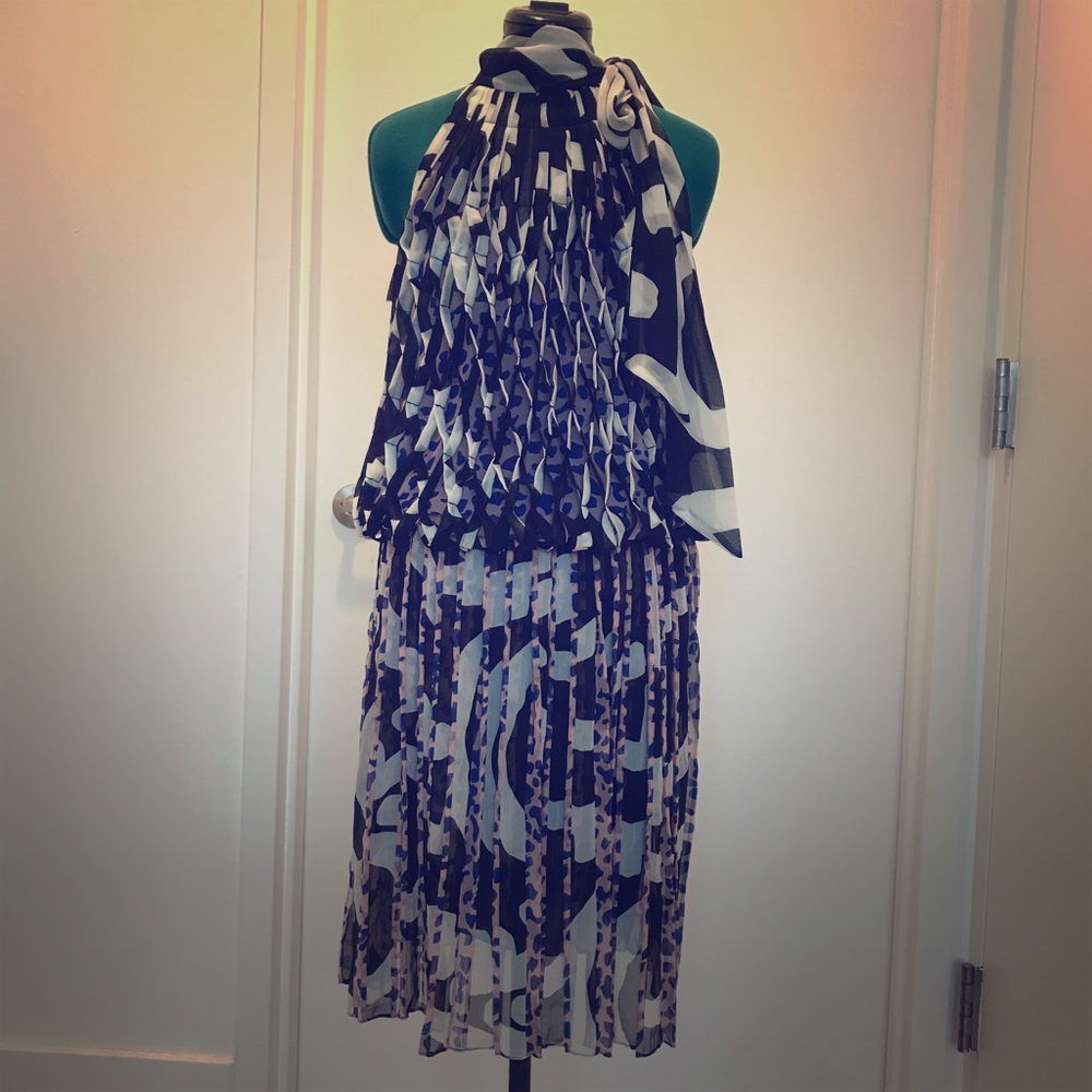 DVF Sleeveless Halterneck Chiffon Dress